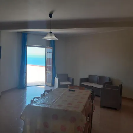 Apartment La Terrazza Sul Mare! Le Castella (Calabria)